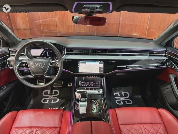 Audi S8 Audi S8, full option, agency condition, agency paint, 2 agency service keys