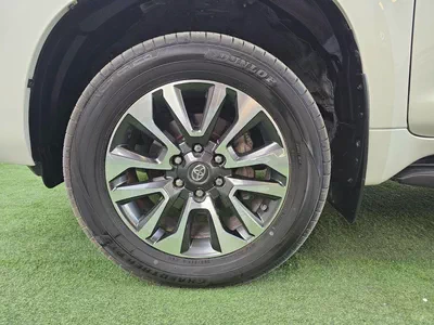 Toyota Prado GXR PRADO GXR / V6 4.0 / SUNROOF / LEATHER / LOW MILEAGE-11
