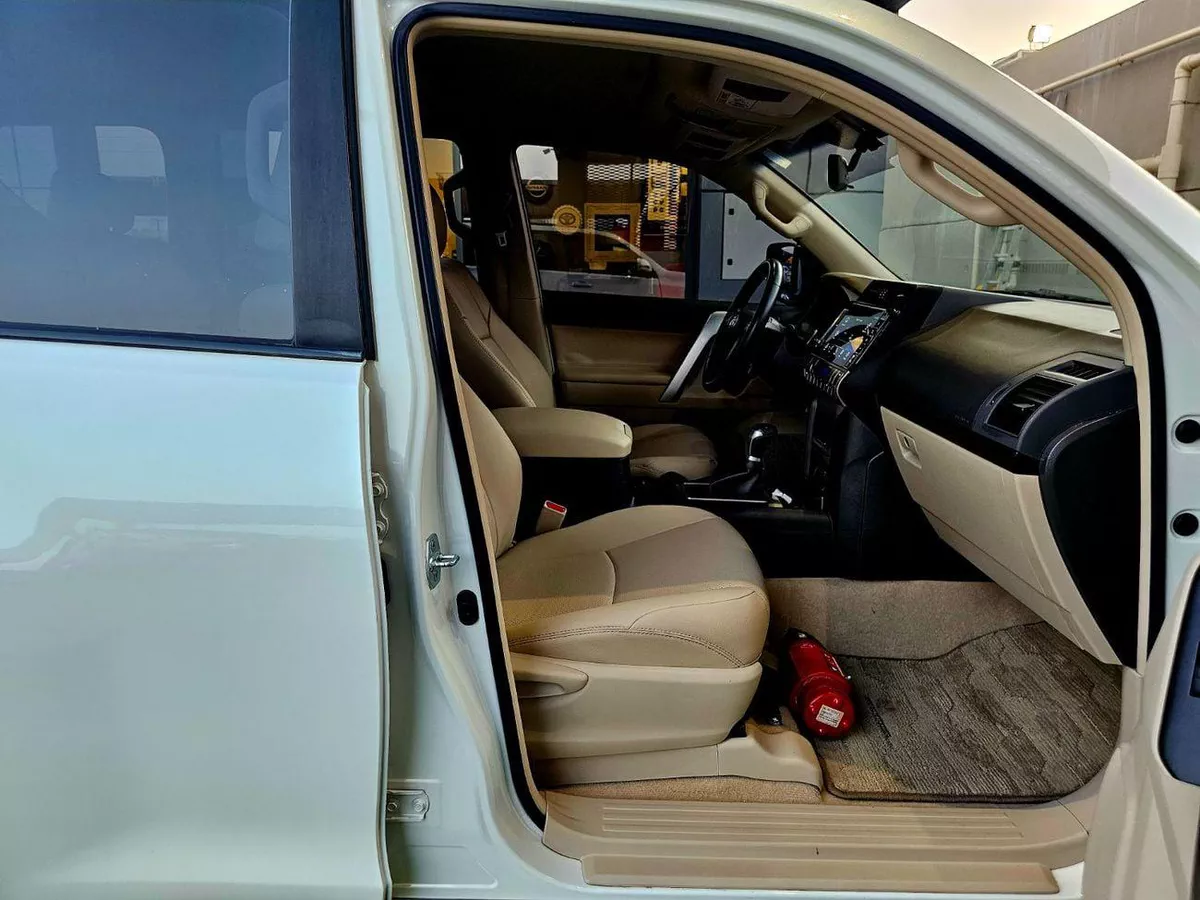 Toyota Prado GXR PRADO GXR / V6 4.0 / SUNROOF / LEATHER / LOW MILEAGE-14-0
