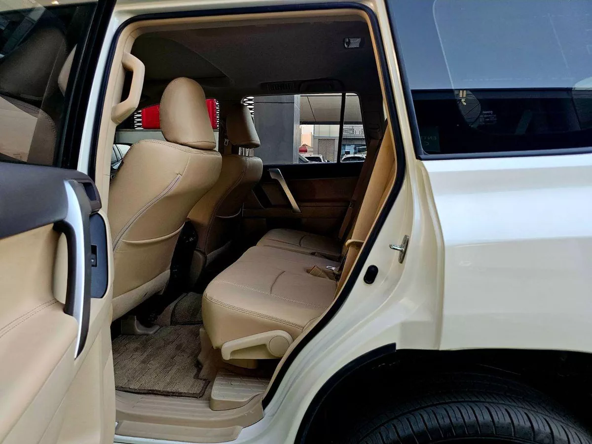 Toyota Prado GXR PRADO GXR / V6 4.0 / SUNROOF / LEATHER / LOW MILEAGE-15-0