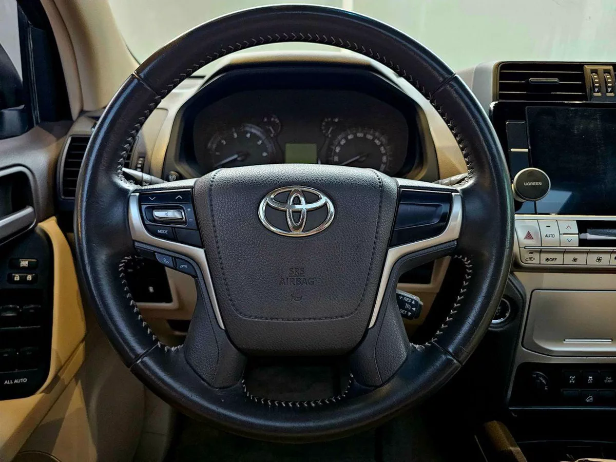 Toyota Prado GXR PRADO GXR / V6 4.0 / SUNROOF / LEATHER / LOW MILEAGE-20-0