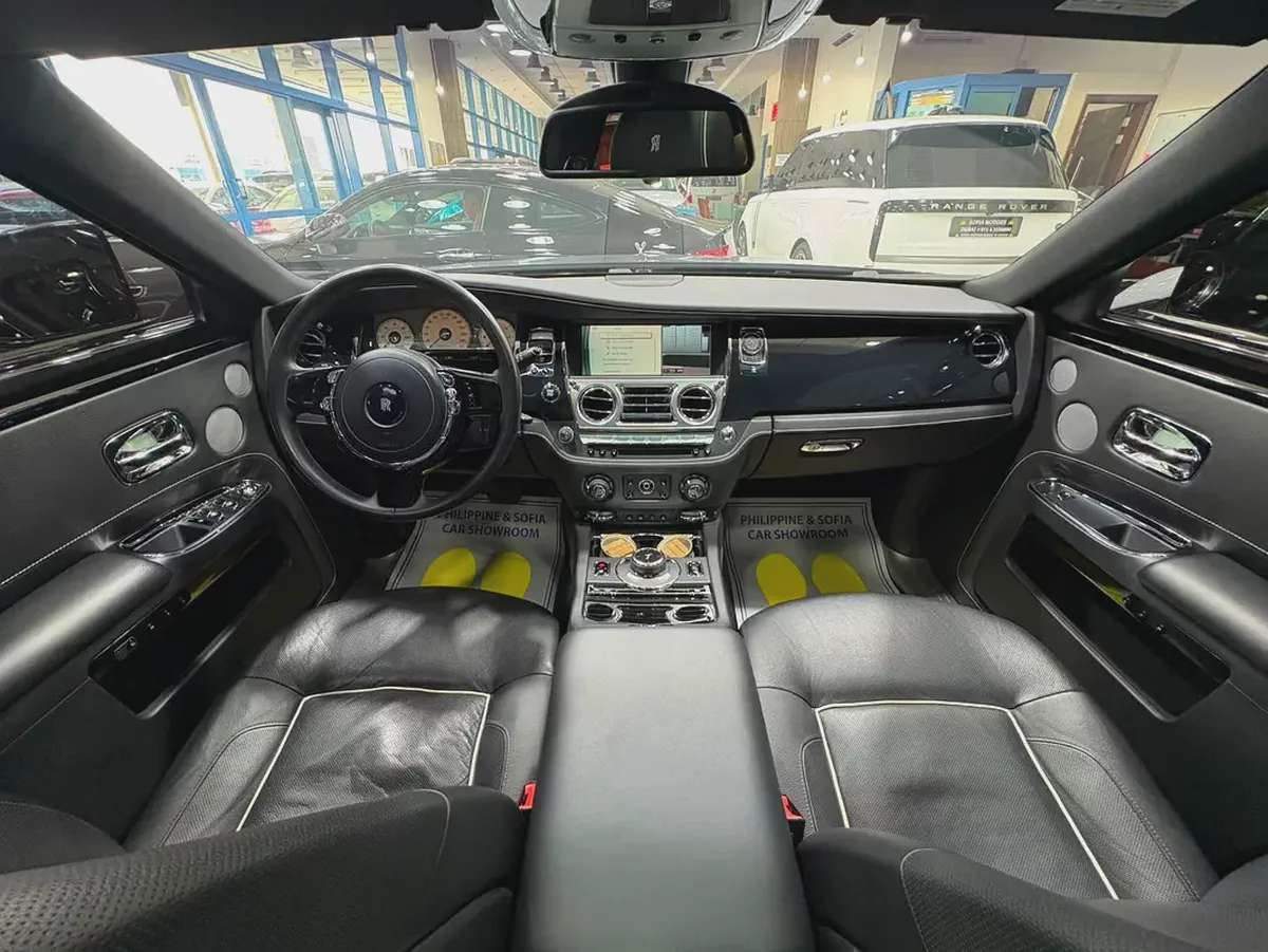 ROLLS ROYCE GHOST 2014 MODEL - LOW MILEAGE - GOOD CONDITION-14-14