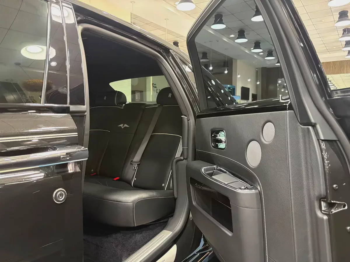 ROLLS ROYCE GHOST 2014 MODEL - LOW MILEAGE - GOOD CONDITION-8-8