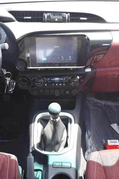 Toyota Hilux SGLX 2025 MODEL:TOYOTA-HILUX 4X4 2.7 MT DC DISPLAY AUDIO AUTO & RR AC, W/O  BEDLINER MATERIAL CODE:-3
