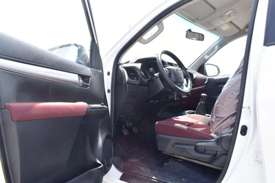 Toyota Hilux SGLX 2025 MODEL:TOYOTA-HILUX 4X4 2.7 MT DC DISPLAY AUDIO AUTO & RR AC, W/O  BEDLINER MATERIAL CODE:-8