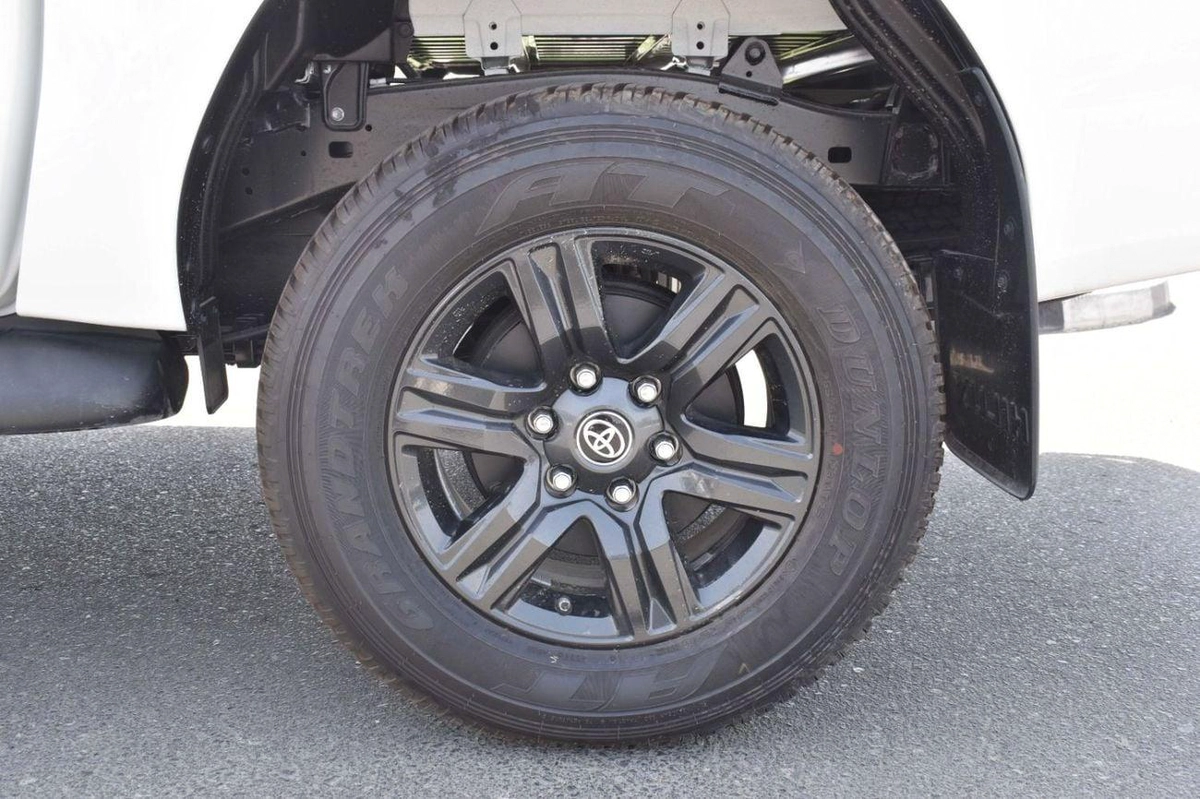 Toyota Hilux SGLX 2025 MODEL:TOYOTA-HILUX 4X4 2.7 MT DC DISPLAY AUDIO AUTO & RR AC, W/O  BEDLINER MATERIAL CODE: