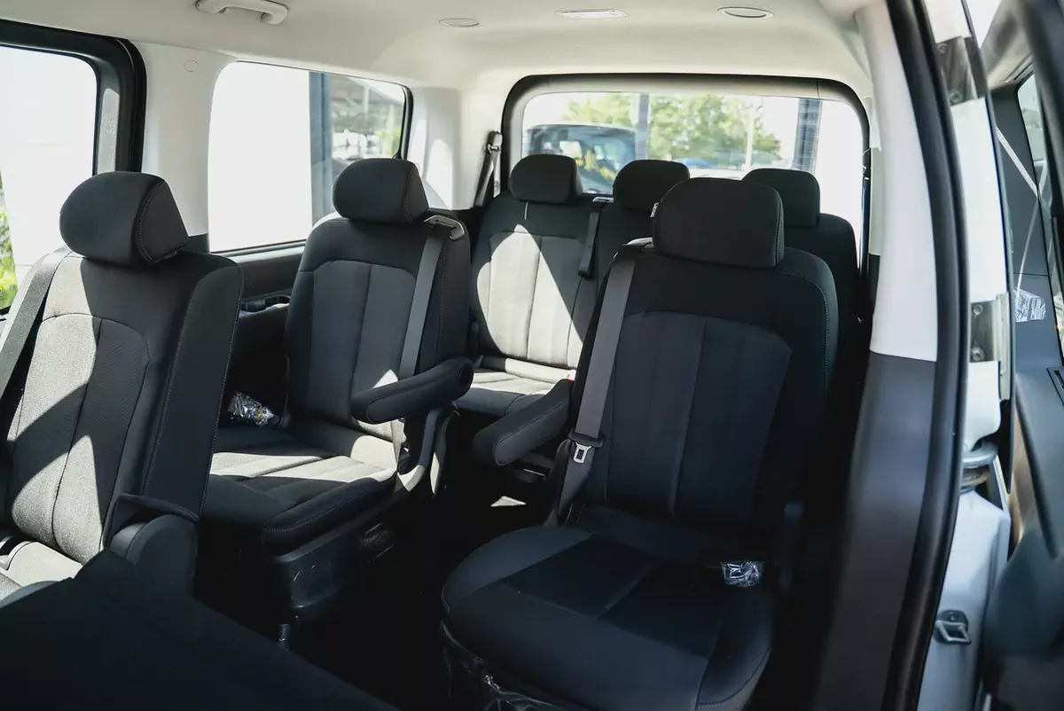 Hyundai Staria Luxury 2025 Brand New 11 Seater Diesel 2.2L Turbo 4 Cylinders GCC-17-17