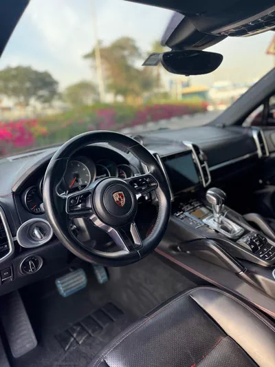 Porsche Cayenne S 2015-13