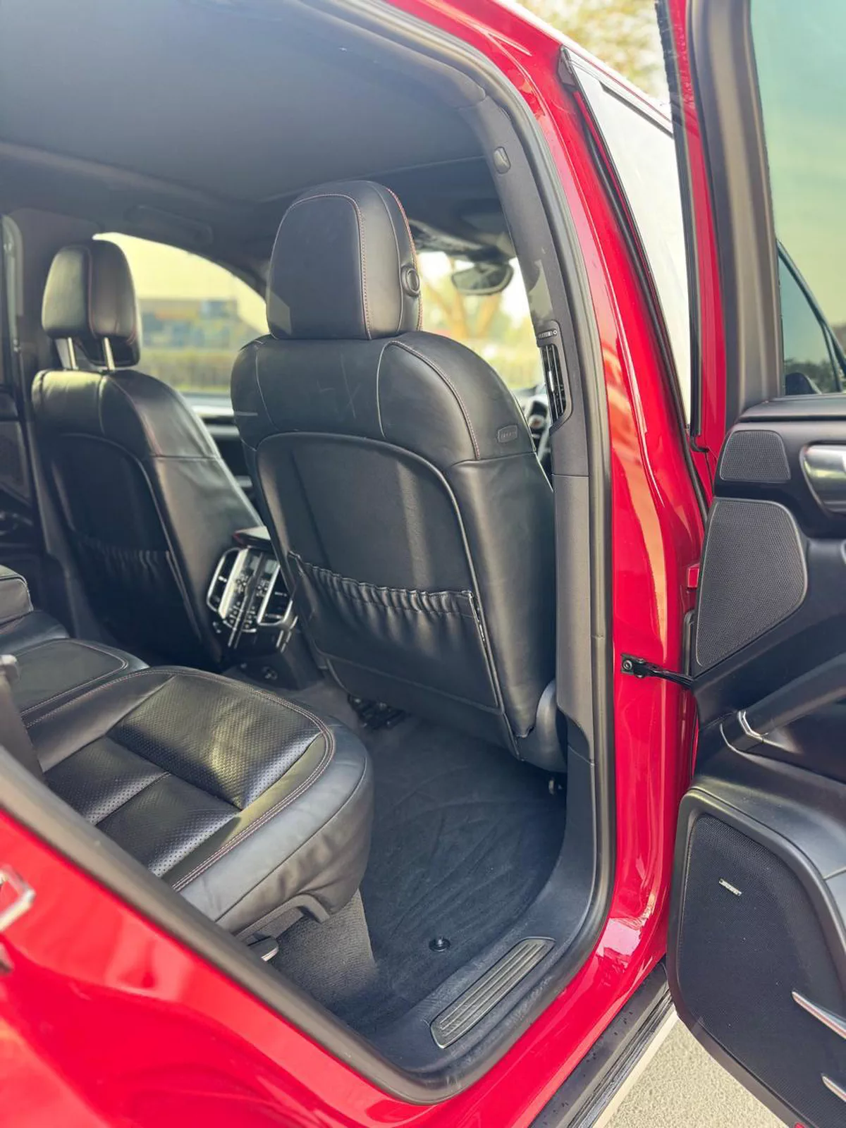 Porsche Cayenne S 2015-2-2