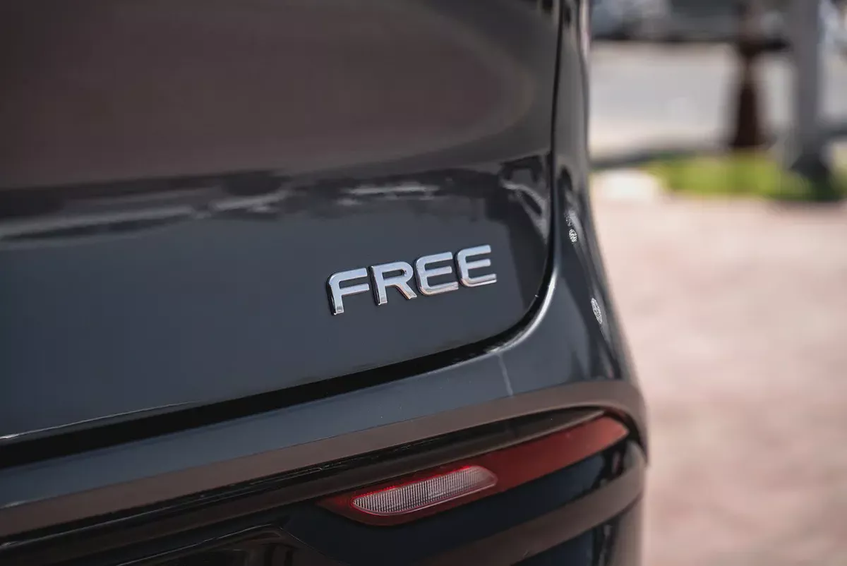 Voyah Free EREV 2025 GCC Specs 1.5L Turbo Plug-in Hybrid Low Mileage-3-3