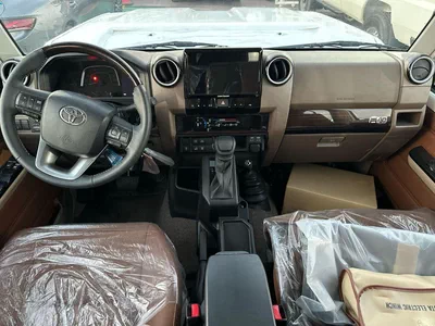 Toyota Land Cruiser 70 LC76 LX LX 2.8L  LX 2.8L-12