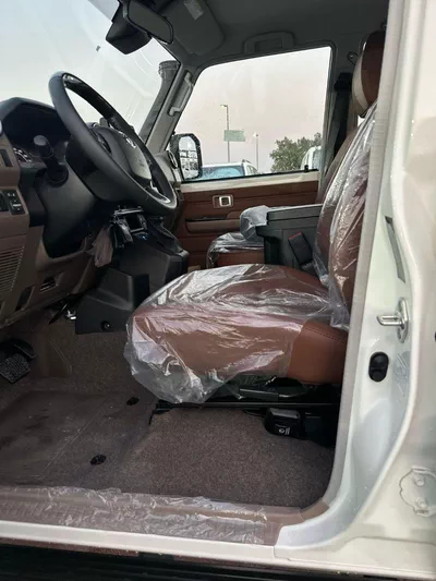 Toyota Land Cruiser 70 LC76 LX LX 2.8L  LX 2.8L-14