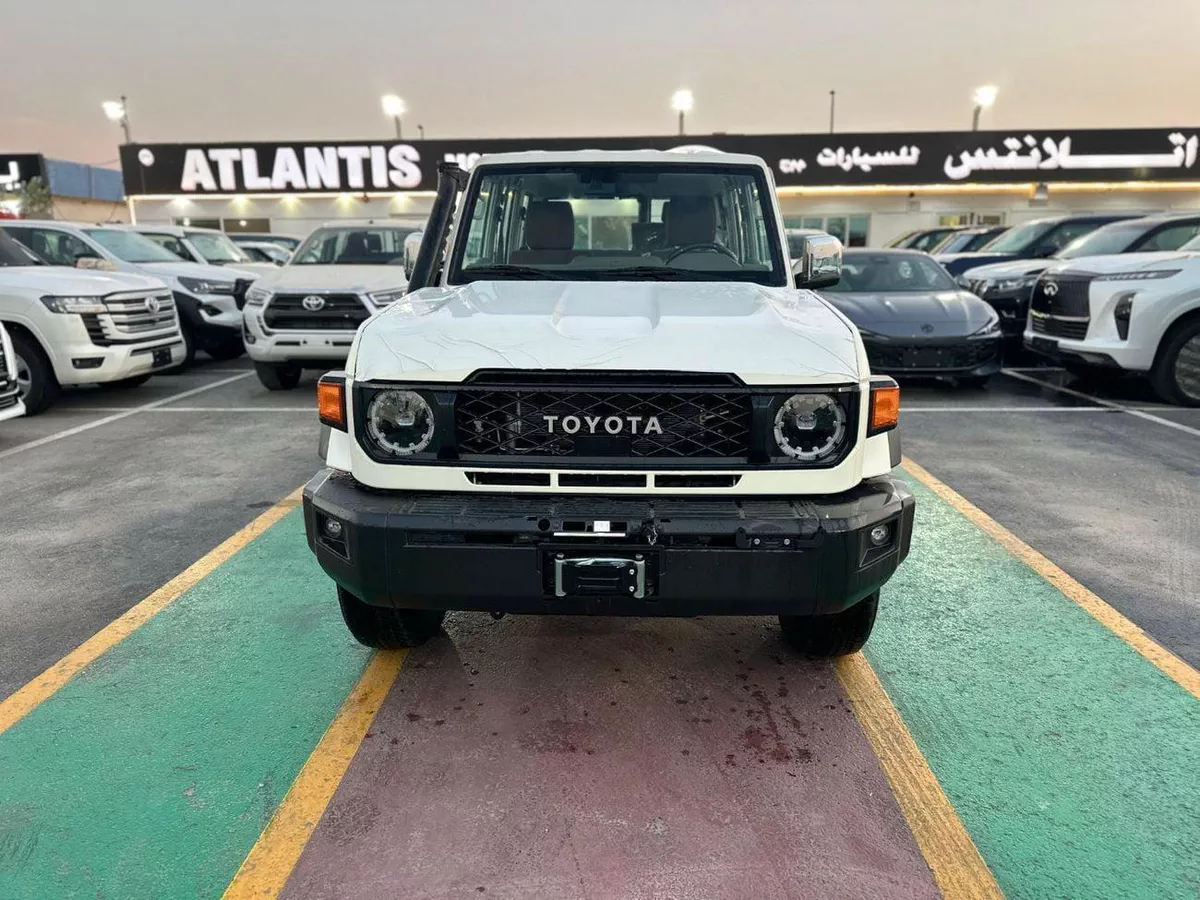 Toyota Land Cruiser 70 LC76 LX LX 2.8L  LX 2.8L-1-0