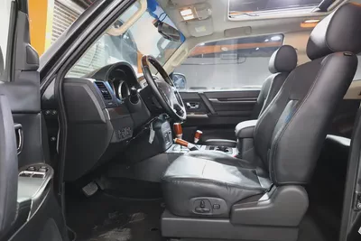 Mitsubishi Pajero 2015 GLS | GCC Specs | Excellent Condition-8