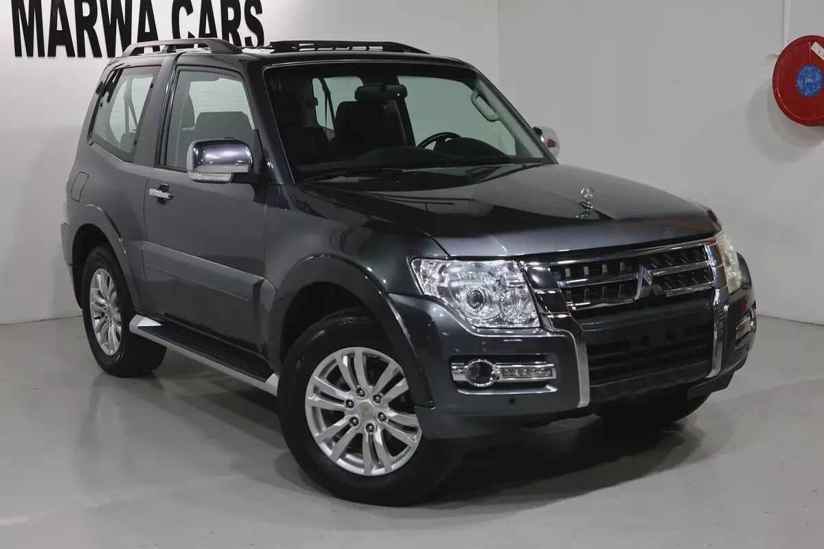 Mitsubishi Pajero 2015 GLS | GCC Specs | Excellent Condition-1-1