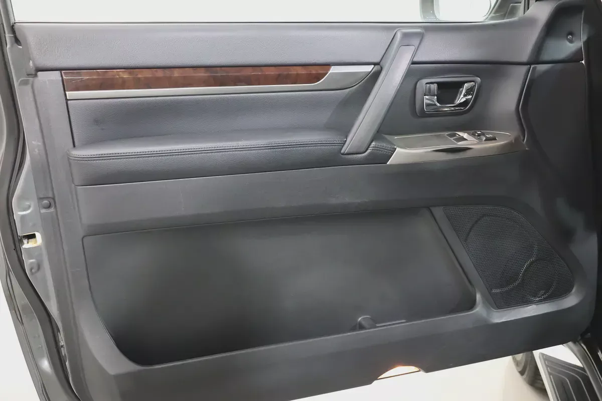 Mitsubishi Pajero 2015 GLS | GCC Specs | Excellent Condition-7-7