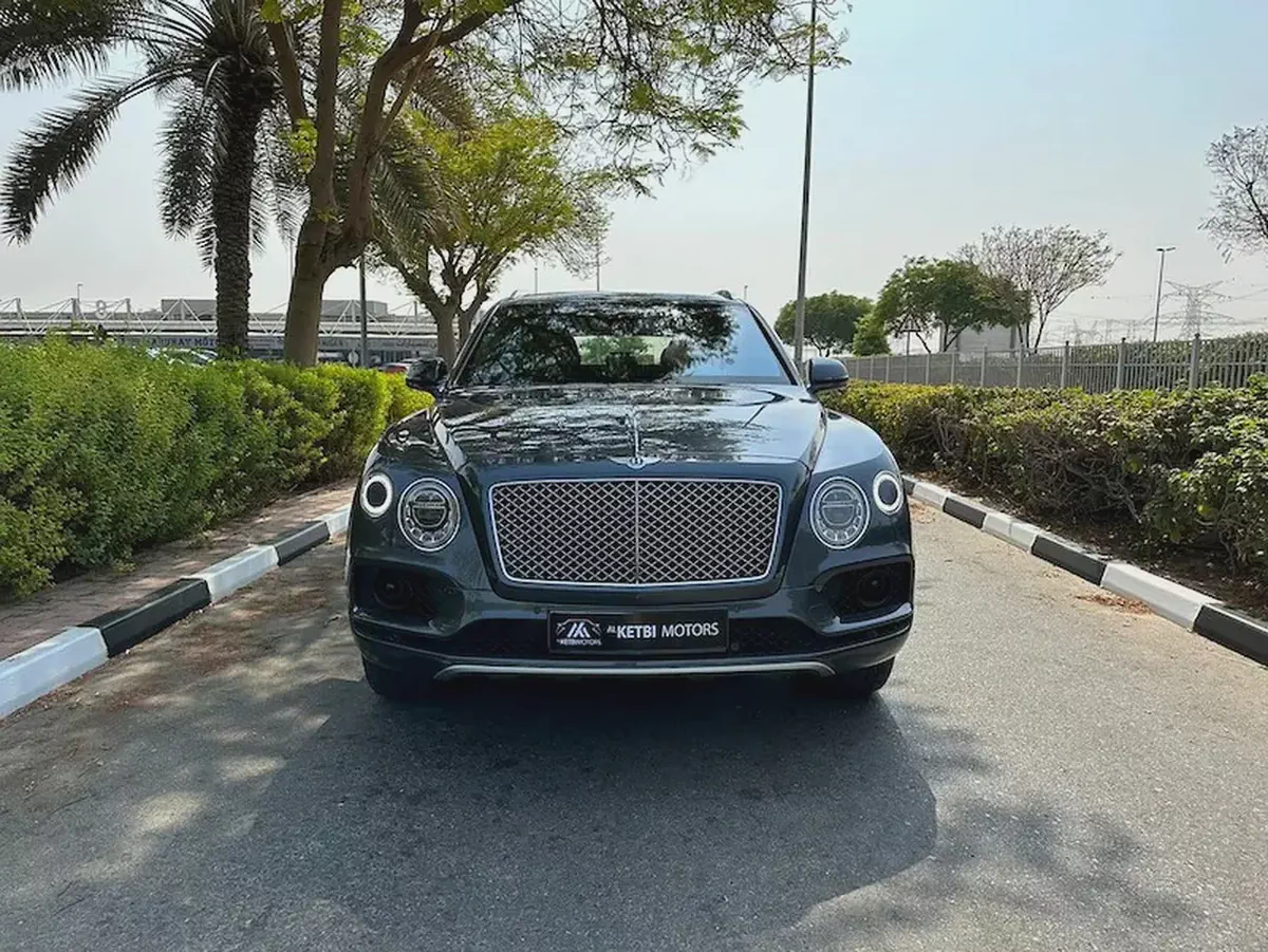 Bentley Bentayga W12 First Edition AWD 2017 GCC Specs-1-1
