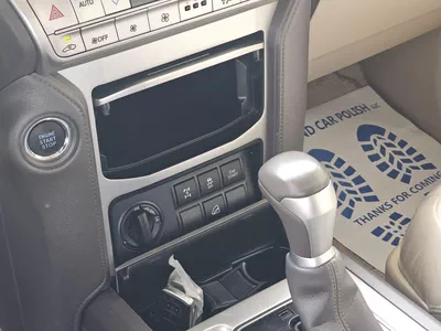 Toyota Prado TX-L 4.0L V6, Model 2022-17