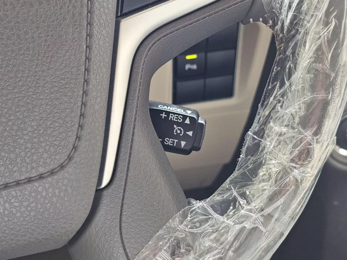 Toyota Prado TX-L 4.0L V6, Model 2022-12-0