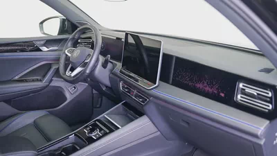 2026 Volkswagen Tiguan R-line Black Edition | GCC | Volkswagen Warranty Feb 2031 & Service Feb 2029-5
