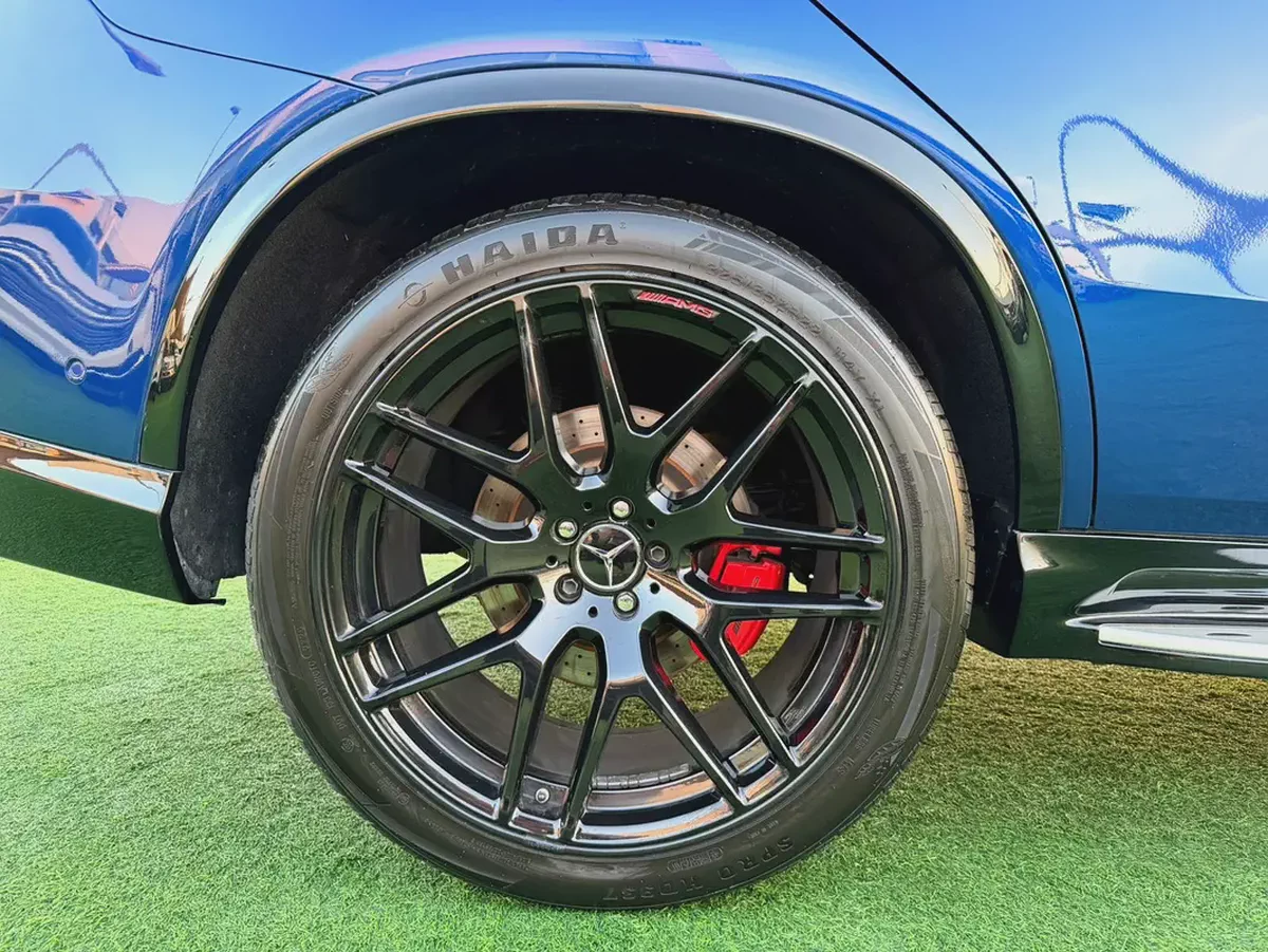 (2018) MERCEDES GLE63s //AMG// GCC FULL OPTION -ORIGINAL PAINT--17-17