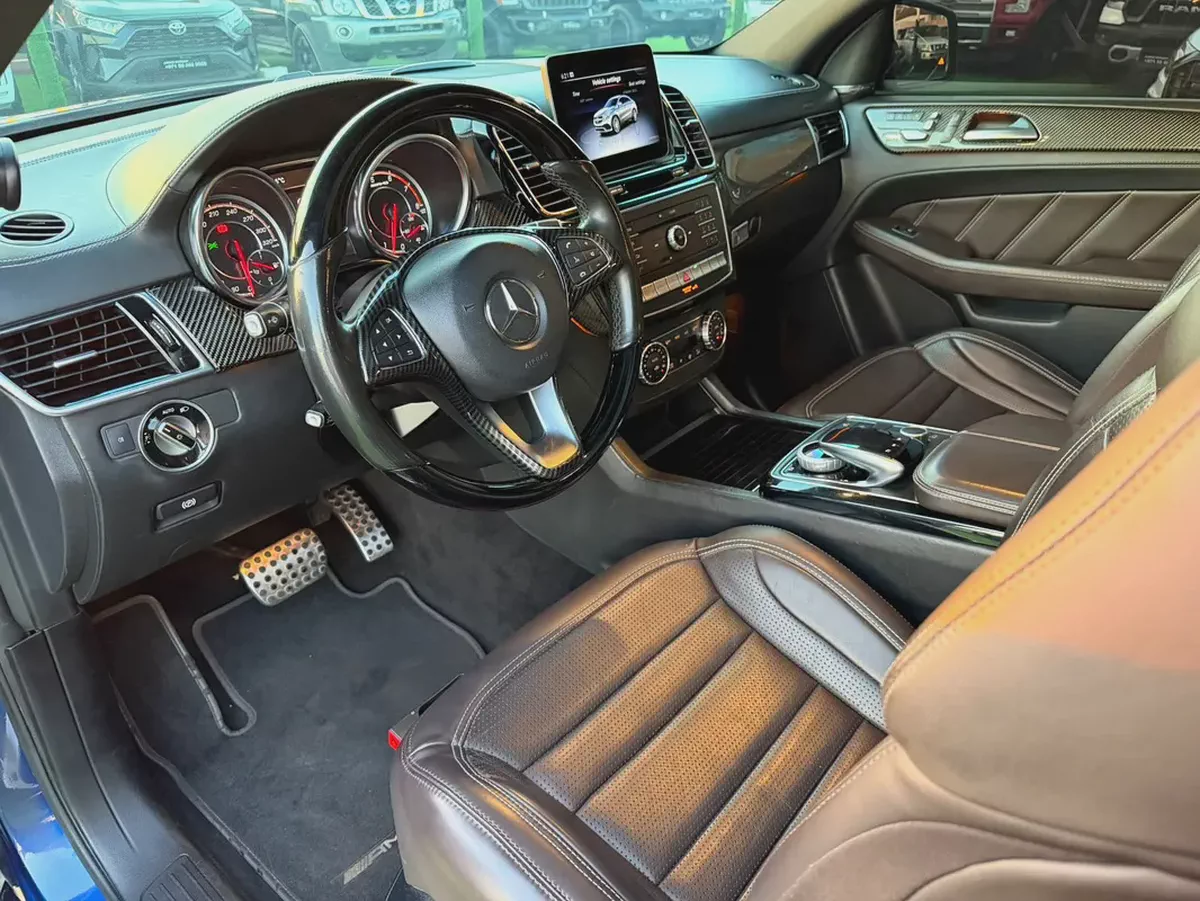 (2018) MERCEDES GLE63s //AMG// GCC FULL OPTION -ORIGINAL PAINT--8-8