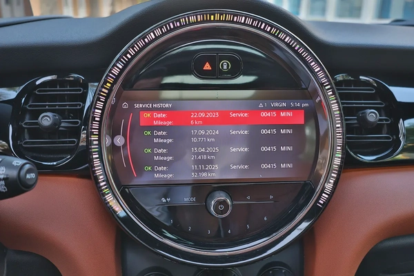 MINI COOPER S - GCC SPECS - UNDER WARRANTY / SERVICE CONTRACT - ACCIDENT FREE - FULL SERVICE HISTORY