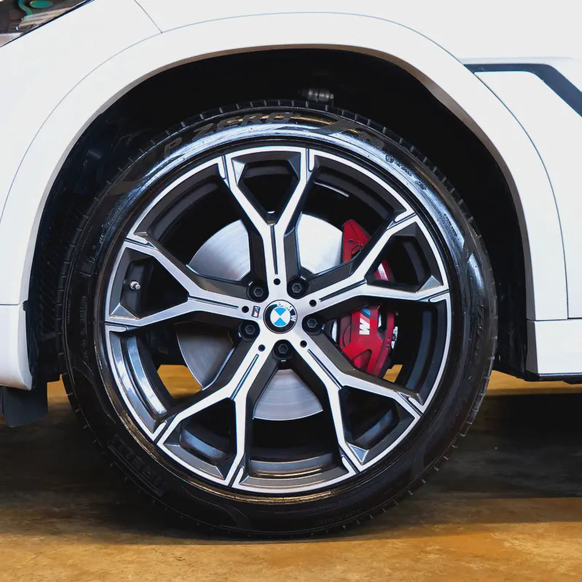 AED 4,024 p.m • 0% Downpayment • X6 xDrive40i M Sport • Agency Warranty and Service Package-7-7