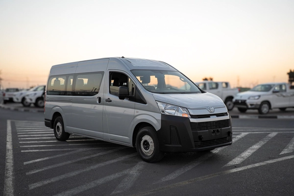 Toyota Hiace Commuter