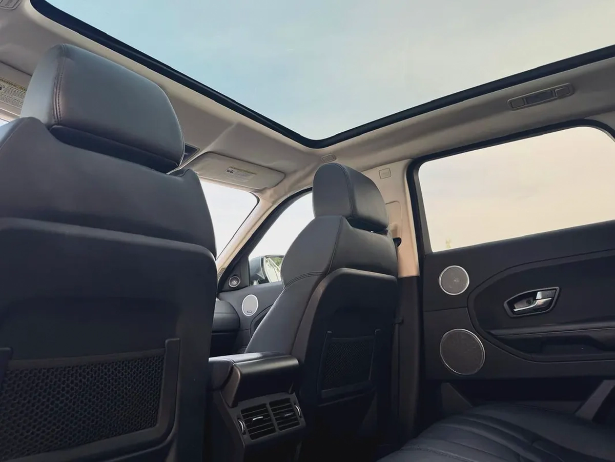 Range Rover Evoque 2013, Japanese Specs Clean Title For Sale