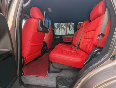 Toyota Land Cruiser GXR 2012 Facelifted 2025 GCC Specs - Interior and Exterior Excellent Condition-12