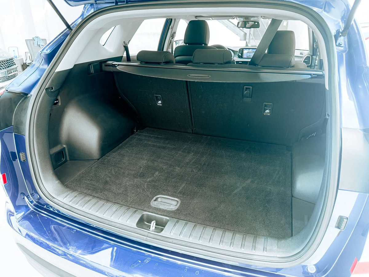 2019 Hyundai Tucson 2.4L V4 4WD // EMI Starts from 1,070 AED-3-3