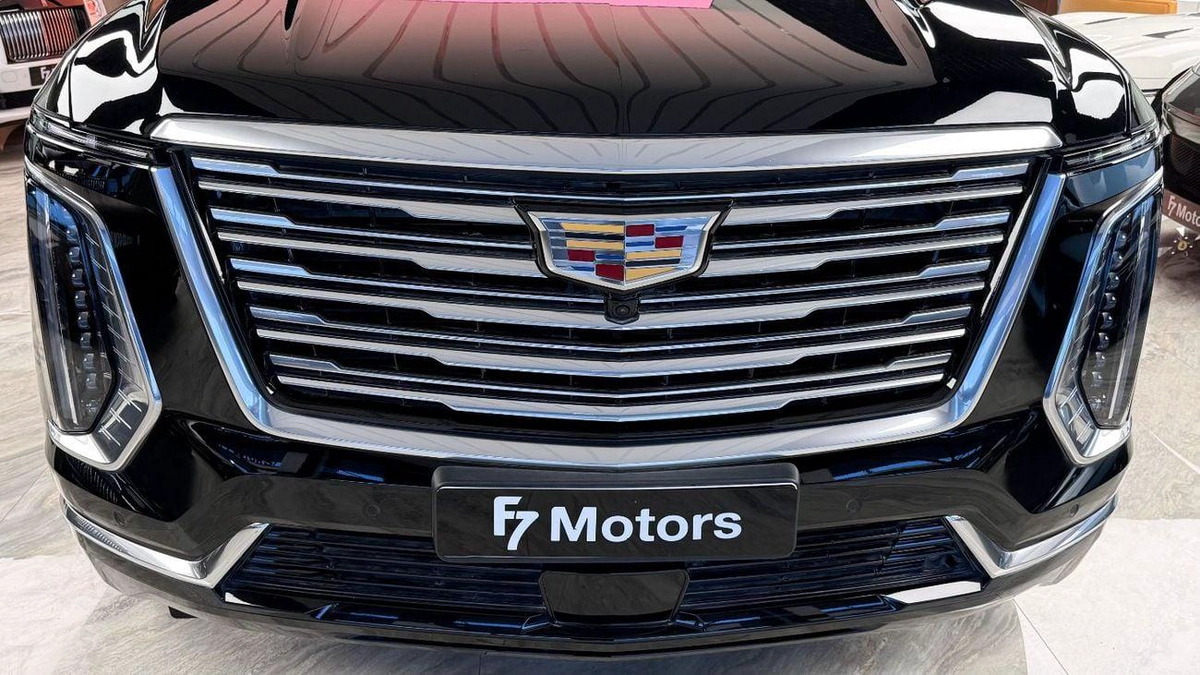 Cadillac Escalade PREMIUM LUXURY PLATINUM Cadillac Escalade 600 - 6 Seats - 2025-3-3