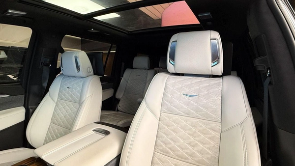 Cadillac Escalade PREMIUM LUXURY PLATINUM Cadillac Escalade 600 - 6 Seats - 2025