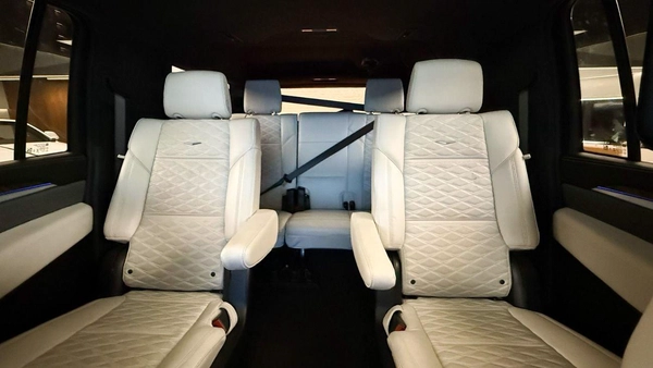 Cadillac Escalade PREMIUM LUXURY PLATINUM Cadillac Escalade 600 - 6 Seats - 2025