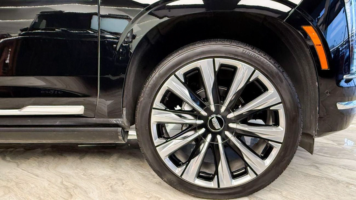Cadillac Escalade PREMIUM LUXURY PLATINUM Cadillac Escalade 600 - 6 Seats - 2025-18-18