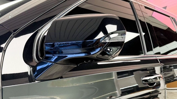 Cadillac Escalade PREMIUM LUXURY PLATINUM Cadillac Escalade 600 - 6 Seats - 2025