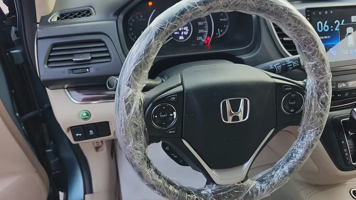 Pristine Honda CR-V EX-L 2015 | GCC Specs | Full Option-15-15