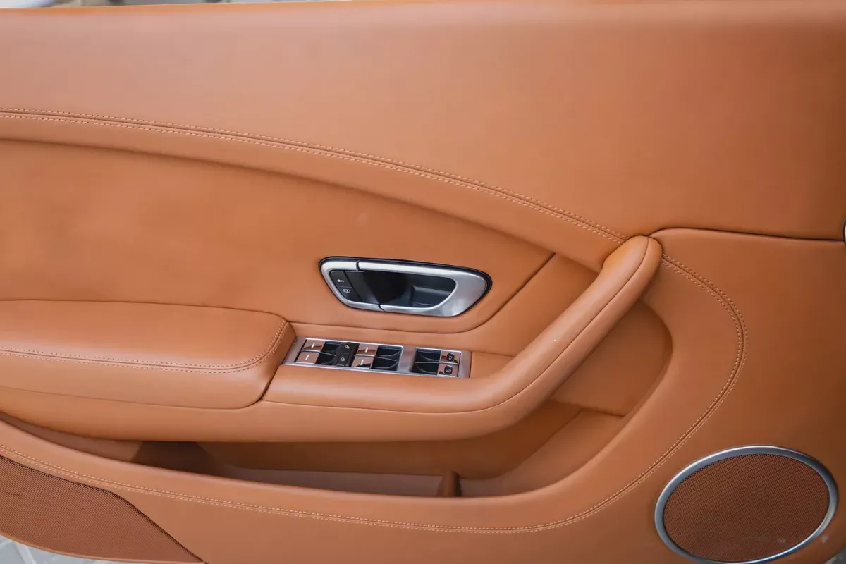 Bentley Continental GT-6-6