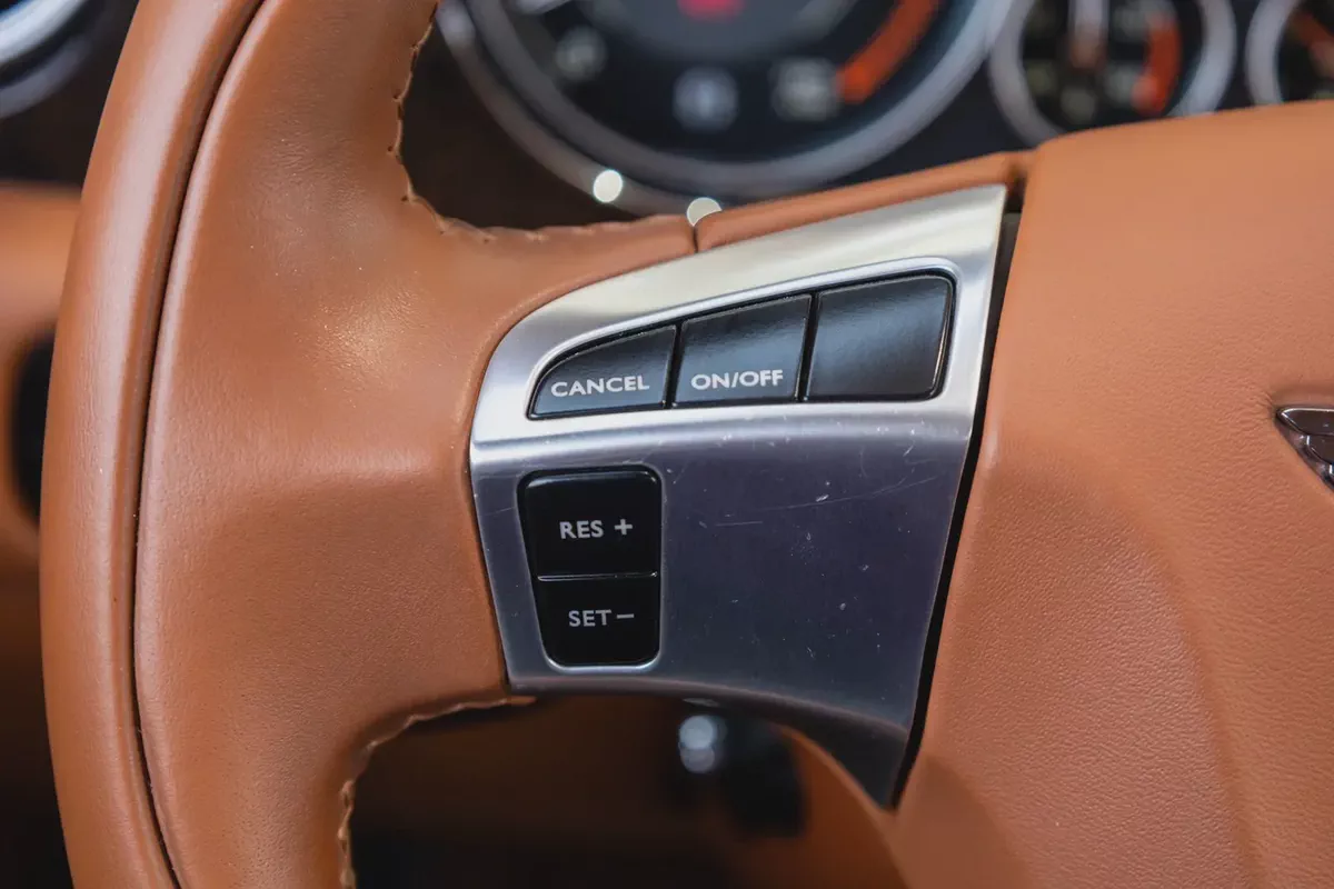 Bentley Continental GT-14-14
