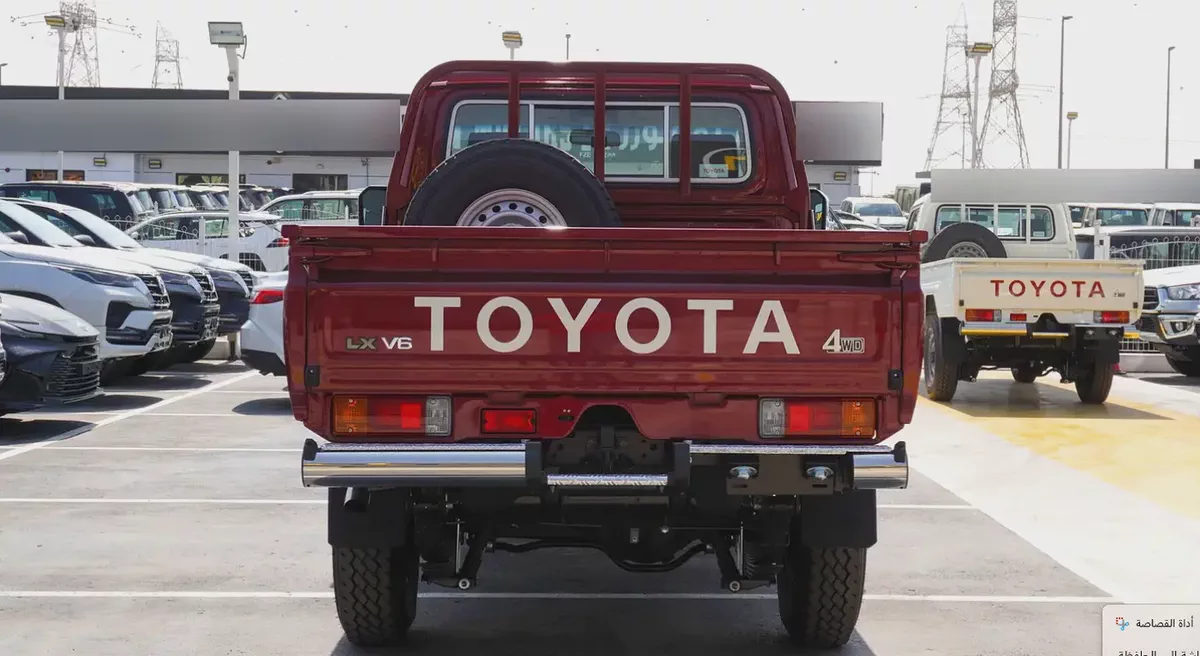 Brand New Toyota Land Cruiser 70 Series LC 79 LX 2025 GCC Specs-7-7