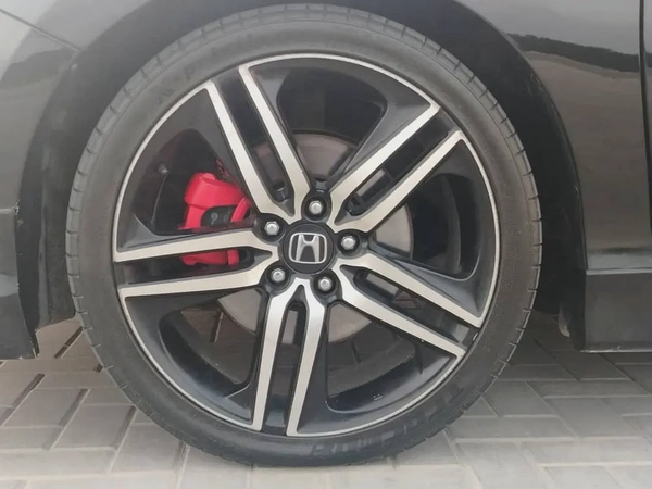 هوندا أكورد TOURING V6 أوراق جمارك