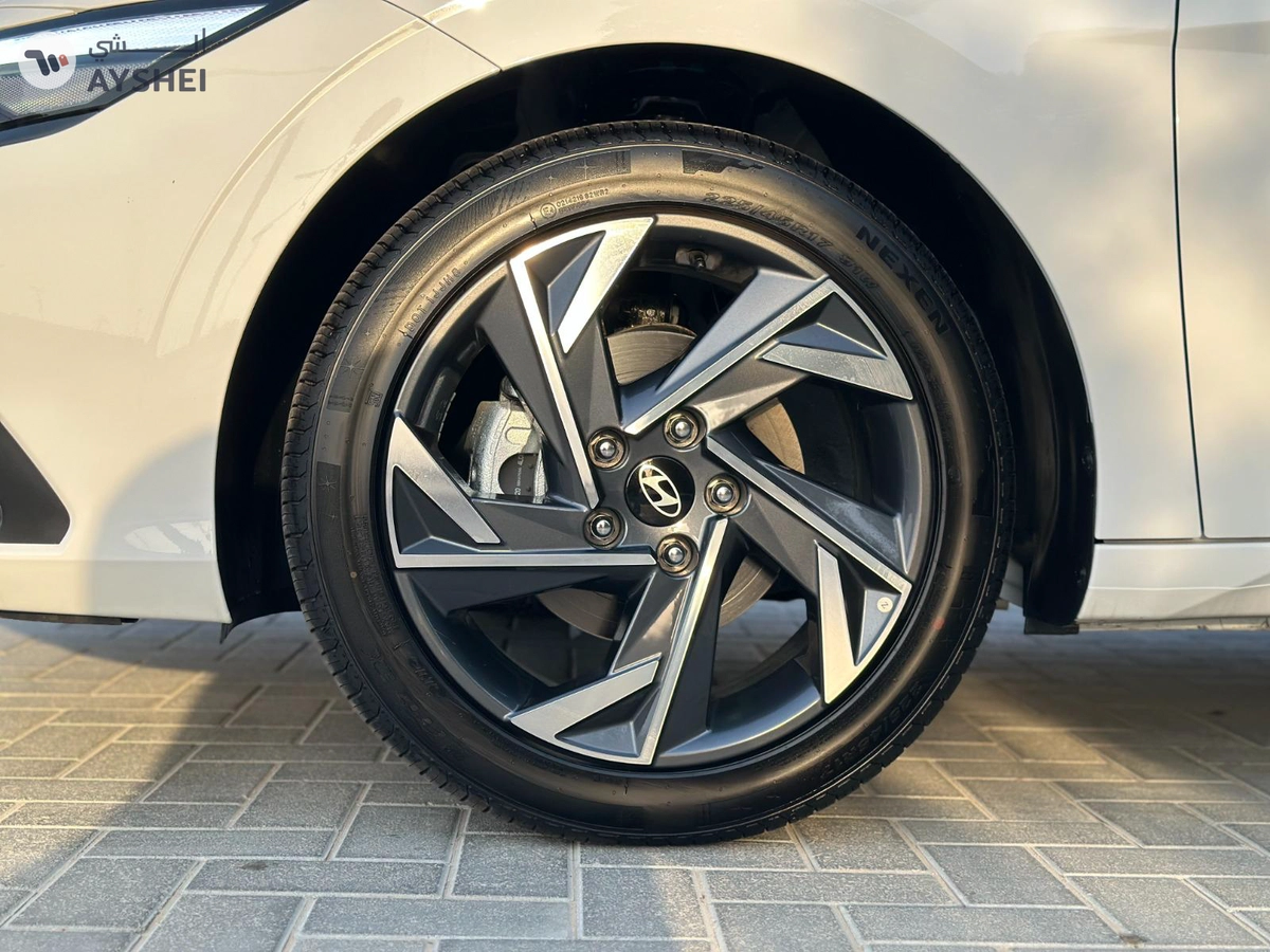 Hyundai Elantra 2025-7-7