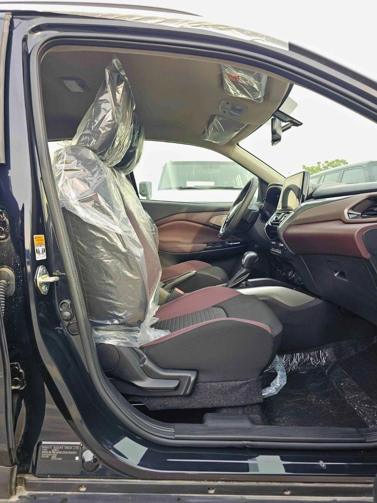 Suzuki Fronx GLX / EURO 5 HYBRID /1.5L V4/ HEADUP DISPLAY / 360*CAMERAS /" 9" DISPLAY AUDIO-13-13