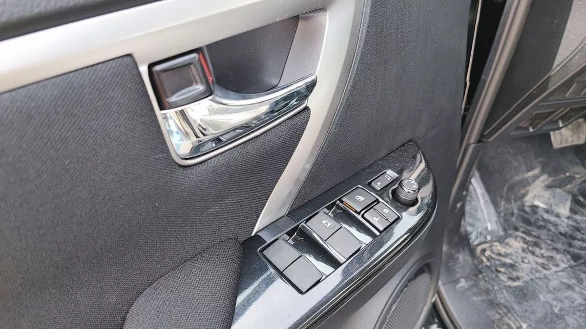 Toyota Fortuner GX2 FORTUNER 2.4L DIESEL-13-0