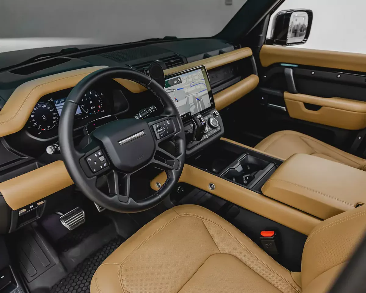 LAND ROVER DEFENDER 110 - HSE X DYNAMIC - 2026 - AL TAYER WARRANTY AND SERVICE CONTRACT-8-8