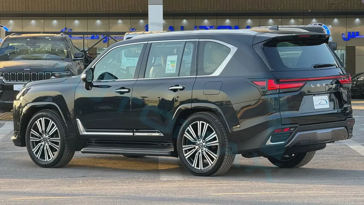 (Only For Export) Lexus LX 700h Signature 2026 | GCC Specs | Brand New Luxury Hybrid-3-3