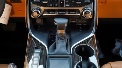 Lexus LX600 Signature 3.5L-7