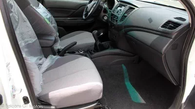 Mitsubishi L200 GLX Mitsubishi L200 L200 2.4L DIESEL 4WD 2023-17
