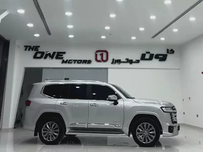 Toyota Land Cruiser VXR 2025 3.5L Turbo GCC Specs Under Warranty-4